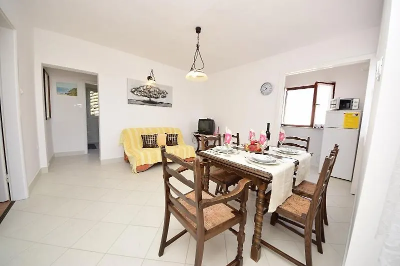 Zora Apartment Seget Vranjica