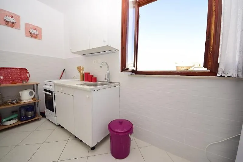Zora Apartment Seget Vranjica