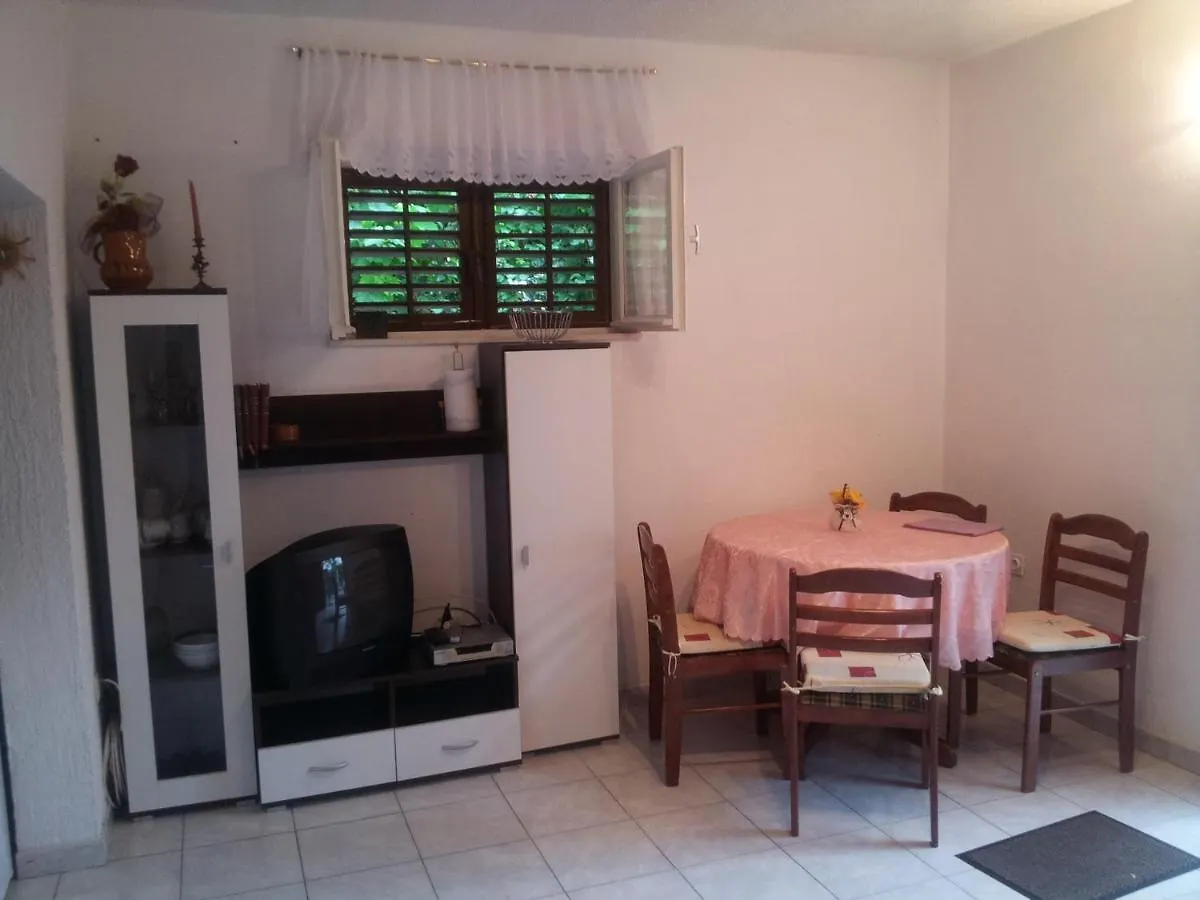 Zora Apartment Seget Vranjica